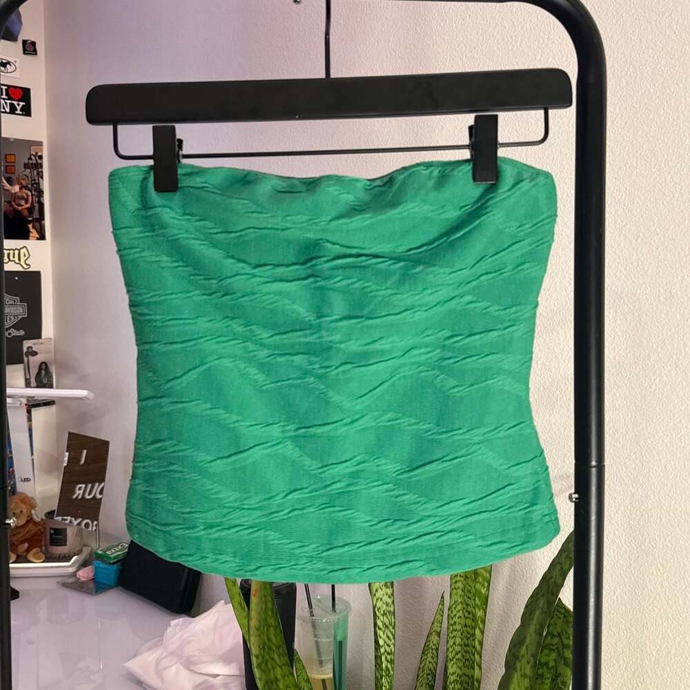 Brandy Melville Green Strapless Ruched Crop Top